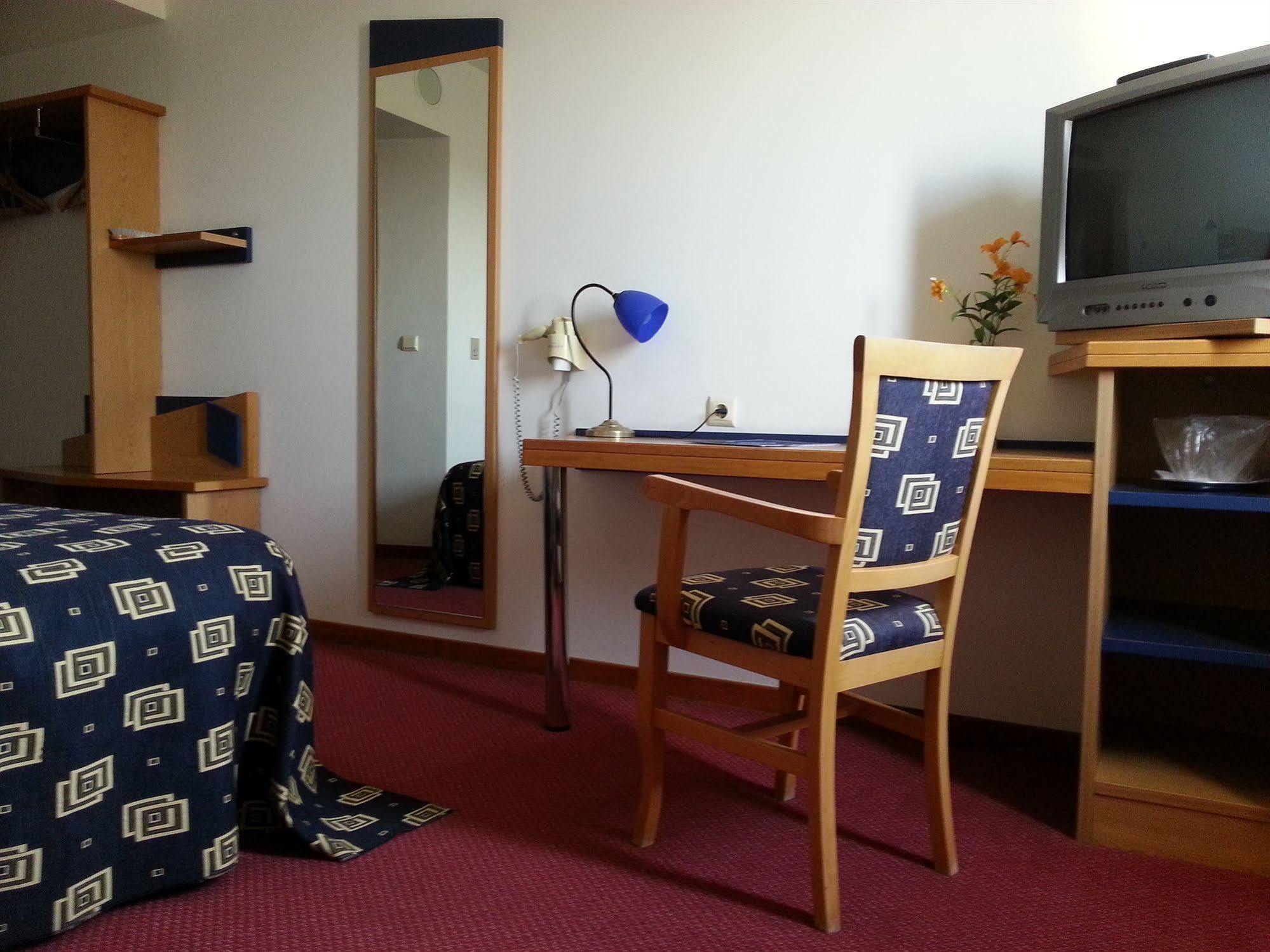 Iris Hotel Bors Buitenkant foto